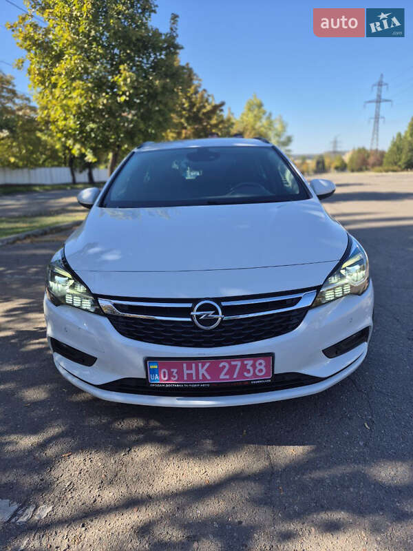 Универсал Opel Astra 2016 в Кривом Роге