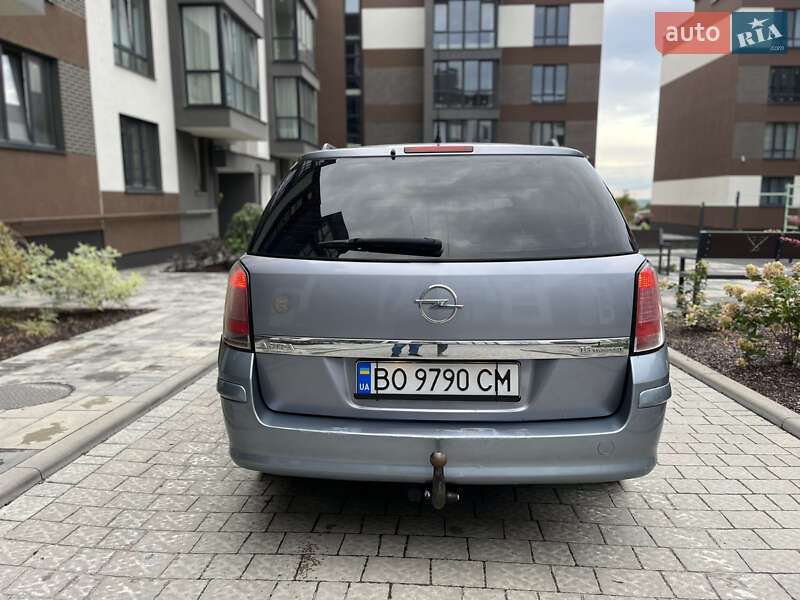 Универсал Opel Astra 2004 в Львове