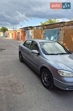 Седан Opel Astra 2008 в 