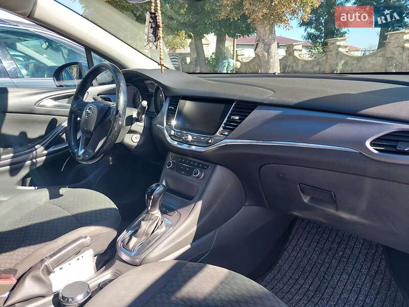 Универсал Opel Astra 2016 в Львове