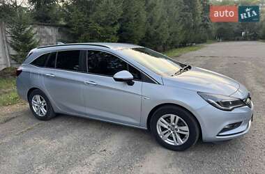 Универсал Opel Astra 2016 в 