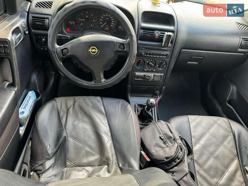 Универсал Opel Astra 2000 в Тячеве