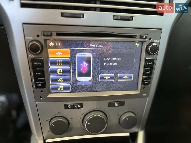 Седан Opel Astra 2013 в Николаеве