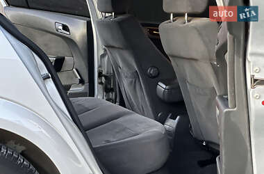 Хэтчбек Opel Astra 2005 в 