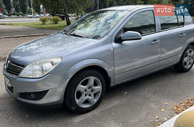 Хэтчбек Opel Astra 2007 в Киеве