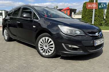 Универсал Opel Astra 2013 в 