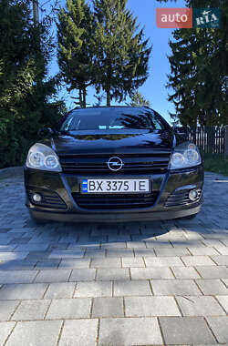 Универсал Opel Astra 2005 в 