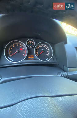 Универсал Opel Astra 2005 в 