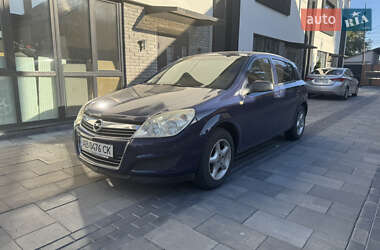 Хэтчбек Opel Astra 2007 в Виннице