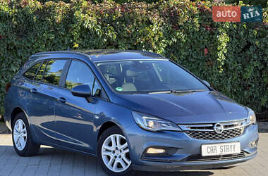 Универсал Opel Astra 2017 в 