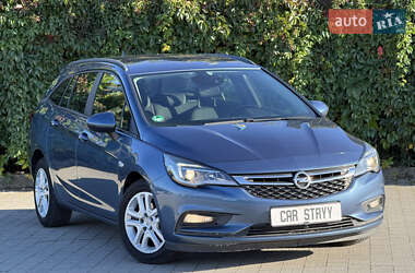 Универсал Opel Astra 2017 в 