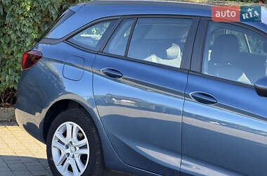 Универсал Opel Astra 2017 в 