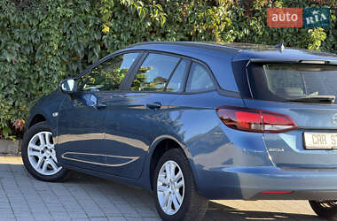 Универсал Opel Astra 2017 в 