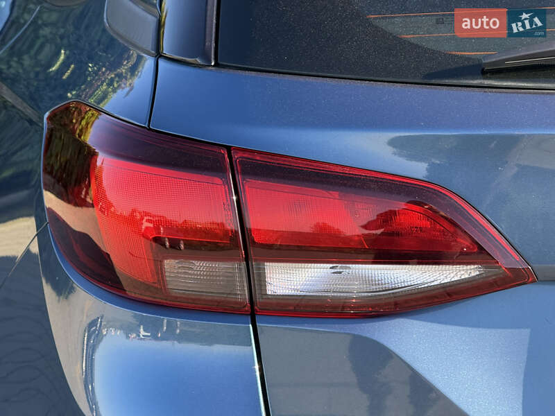 Универсал Opel Astra 2017 в Стрые