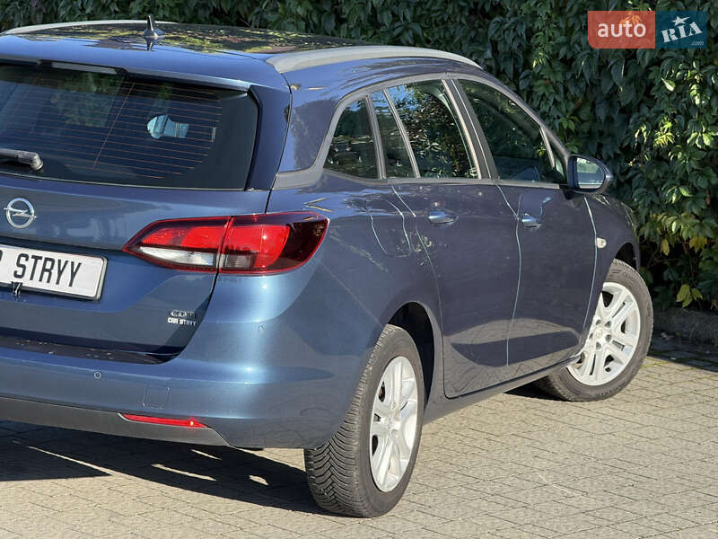Универсал Opel Astra 2017 в Стрые
