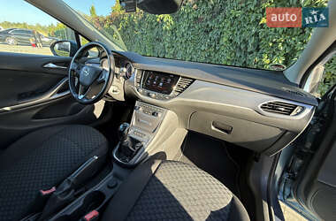Универсал Opel Astra 2017 в 