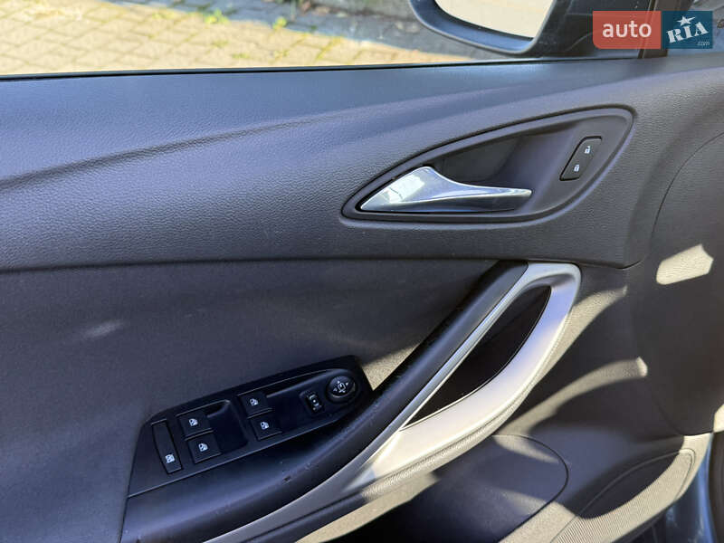 Универсал Opel Astra 2017 в Стрые