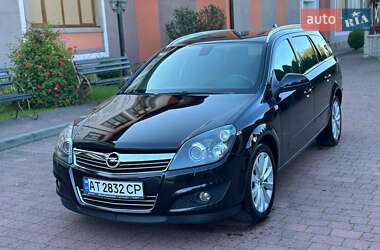 Универсал Opel Astra 2010 в 
