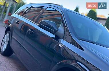 Универсал Opel Astra 2010 в 