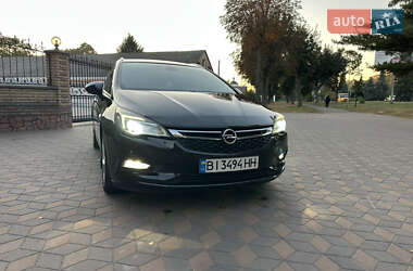 Универсал Opel Astra 2017 в Лубнах