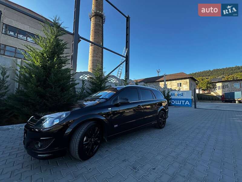 Универсал Opel Astra 2009 в Могилев-Подольске