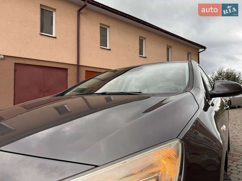 Хэтчбек Opel Astra 2010 в Ивано-Франковске