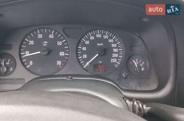 Хэтчбек Opel Astra 2007 в 