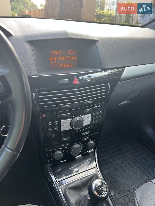 Универсал Opel Astra 2010 в Львове фото 12 Универсал Opel Astra 2010 в Львове