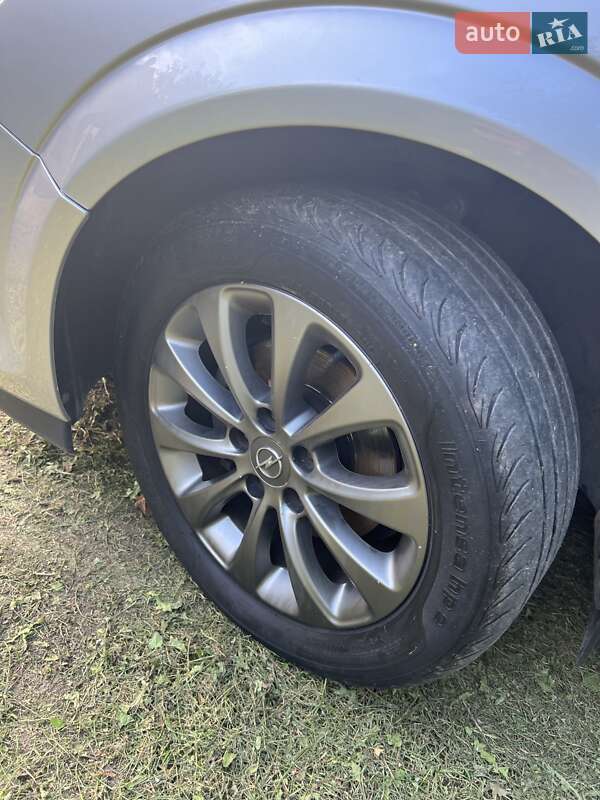 Универсал Opel Astra 2010 в Львове фото 27 Универсал Opel Astra 2010 в Львове