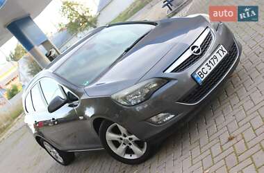 Универсал Opel Astra 2011 в 
