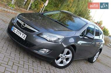 Универсал Opel Astra 2011 в 