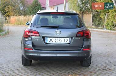 Универсал Opel Astra 2011 в 