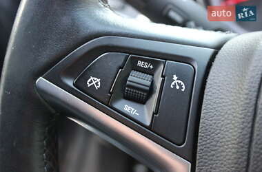 Универсал Opel Astra 2011 в 