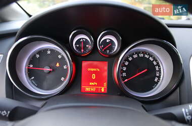 Универсал Opel Astra 2011 в 