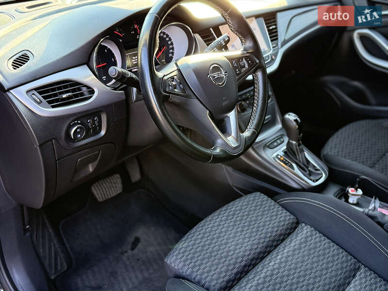 Универсал Opel Astra 2017 в Днепре