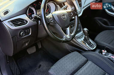 Универсал Opel Astra 2017 в 
