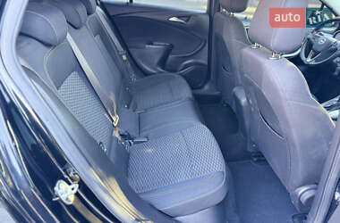 Универсал Opel Astra 2017 в 