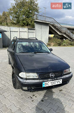 Універсал Opel Astra 1997 в Дрогобичі