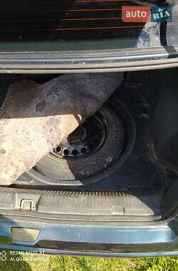 Седан Opel Astra 2004 в 