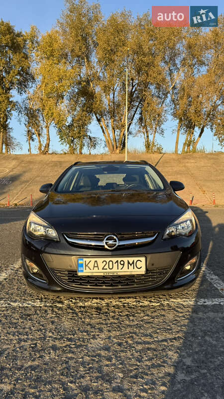 Opel Astra 2013