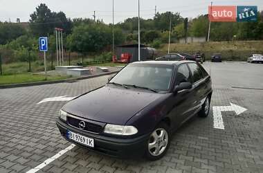 Хэтчбек Opel Astra 1995 в 