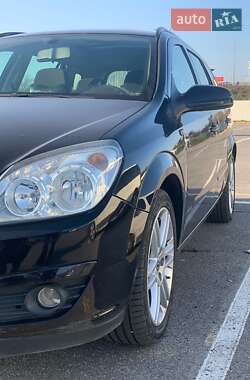 Универсал Opel Astra 2005 в 