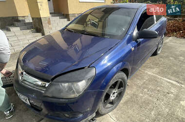 Купе Opel Astra 2006 в 