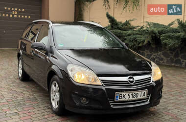 Универсал Opel Astra 2008 в 