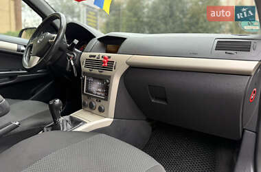 Универсал Opel Astra 2008 в 
