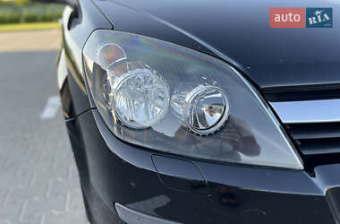 Универсал Opel Astra 2005 в 
