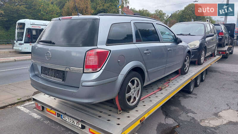 Универсал Opel Astra 2006 в Луцке