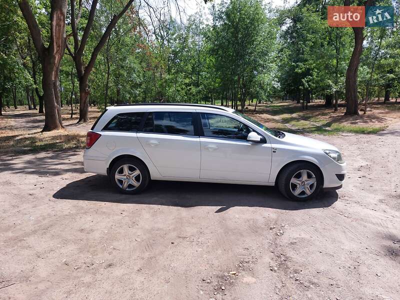 Универсал Opel Astra 2010 в Кропивницком фото 8 Универсал Opel Astra 2010 в Кропивницком