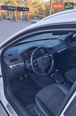 Универсал Opel Astra 2009 в 