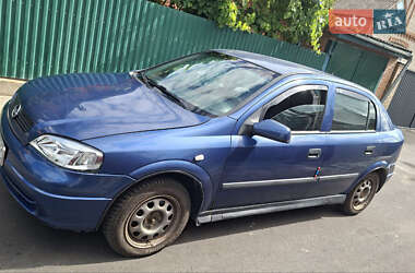 Хэтчбек Opel Astra 2006 в Виннице